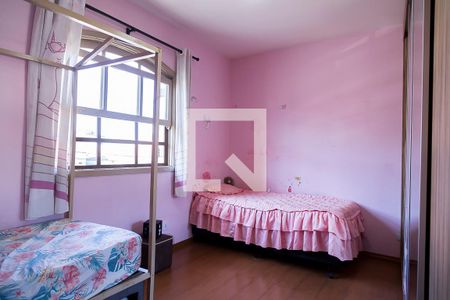 Casa à venda com 160m², 3 quartos e 4 vagas Casa à venda com 160m², 3 quartos e 4 vagasQuarto 2
