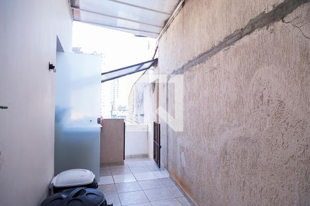 Casa à venda com 160m², 3 quartos e 4 vagas Casa à venda com 160m², 3 quartos e 4 vagasCorredor Lateral