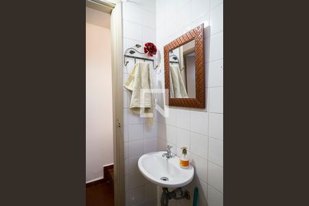 Casa à venda com 160m², 3 quartos e 4 vagas Casa à venda com 160m², 3 quartos e 4 vagasBanheiro da Edícula