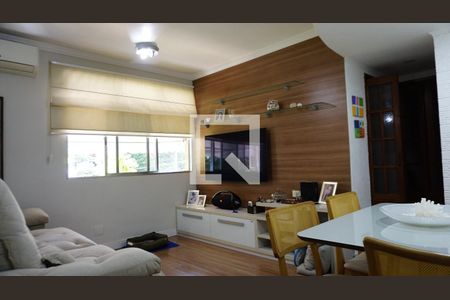 Apartamento à venda com 55m², 2 quartos e 1 vagaSala