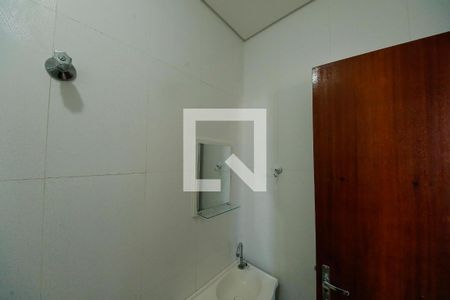 Banheiro de apartamento para alugar com 1 quarto, 36m² em Vila Margarida, São Paulo