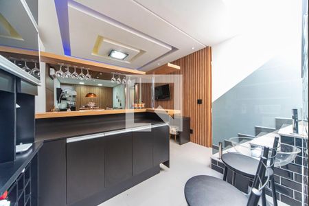 Casa de condomínio à venda com 140m², 2 quartos e 2 vagas Casa de condomínio à venda com 140m², 2 quartos e 2 vagasCopa do Salão de Festas Privativo