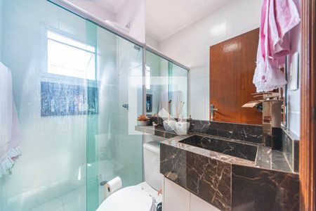 Casa de condomínio à venda com 140m², 2 quartos e 2 vagas Casa de condomínio à venda com 140m², 2 quartos e 2 vagasBanheiro do Quarto 2