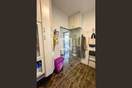 Casa à venda com 350m², 3 quartos e 4 vagas Casa à venda com 350m², 3 quartos e 4 vagasÁrea de Serviço