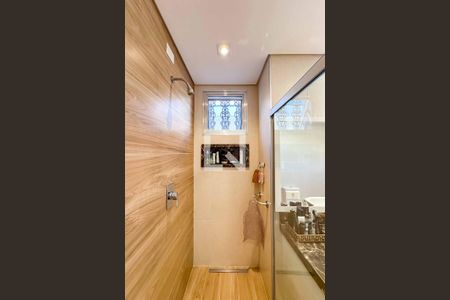 Casa à venda com 350m², 3 quartos e 4 vagas Casa à venda com 350m², 3 quartos e 4 vagasBanheiro