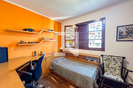 Casa à venda com 350m², 3 quartos e 4 vagas Casa à venda com 350m², 3 quartos e 4 vagasQuarto 3