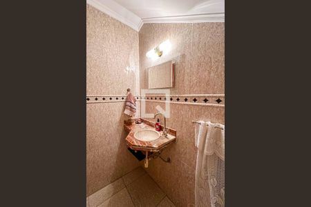 Casa à venda com 350m², 3 quartos e 4 vagas Casa à venda com 350m², 3 quartos e 4 vagasBanheiro 3