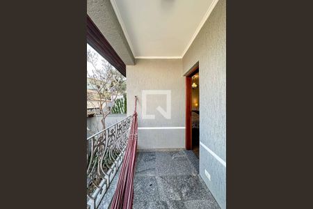 Casa à venda com 350m², 3 quartos e 4 vagas Casa à venda com 350m², 3 quartos e 4 vagasVaranda Quarto