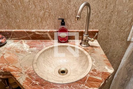 Casa à venda com 350m², 3 quartos e 4 vagas Casa à venda com 350m², 3 quartos e 4 vagasBanheiro 3