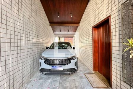 Casa à venda com 350m², 3 quartos e 4 vagas Casa à venda com 350m², 3 quartos e 4 vagasÁrea comum