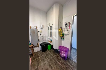 Casa à venda com 350m², 3 quartos e 4 vagas Casa à venda com 350m², 3 quartos e 4 vagasÁrea de Serviço