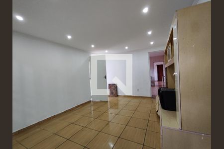 Sala de casa para alugar com 1 quarto, 150m² em Jardim Temporim, Ferraz de Vasconcelos