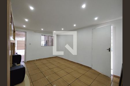 Sala de casa para alugar com 1 quarto, 150m² em Jardim Temporim, Ferraz de Vasconcelos
