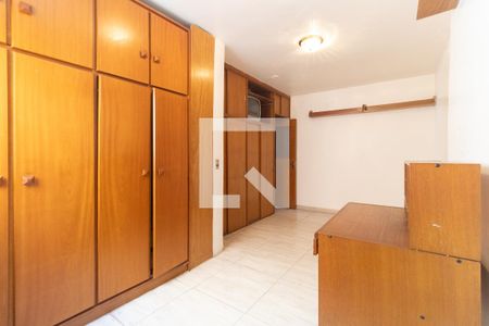 Apartamento para alugar com 119m², 3 quartos e 1 vaga Apartamento para alugar com 119m², 3 quartos e 1 vagaSuíte