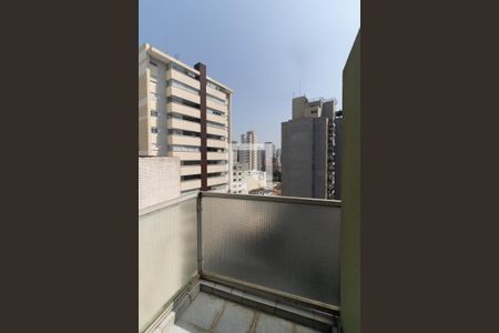 Apartamento para alugar com 119m², 3 quartos e 1 vaga Apartamento para alugar com 119m², 3 quartos e 1 vagaVaranda do Quarto 2