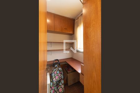 Apartamento para alugar com 119m², 3 quartos e 1 vaga Apartamento para alugar com 119m², 3 quartos e 1 vagaQuarto de Serviço