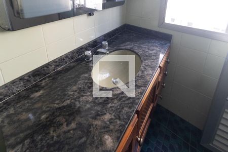 Apartamento para alugar com 119m², 3 quartos e 1 vaga Apartamento para alugar com 119m², 3 quartos e 1 vagaBanheiro da Suíte