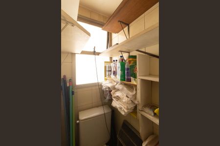 Apartamento para alugar com 119m², 3 quartos e 1 vaga Apartamento para alugar com 119m², 3 quartos e 1 vagaBanheiro de Serviço