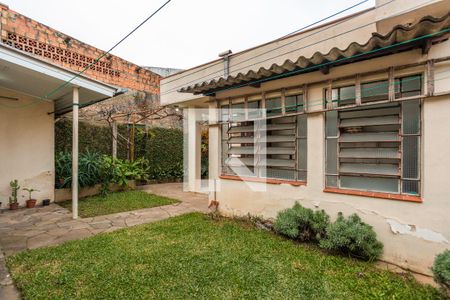 Casa à venda com 224m², 3 quartos e 4 vagasÁrea externa