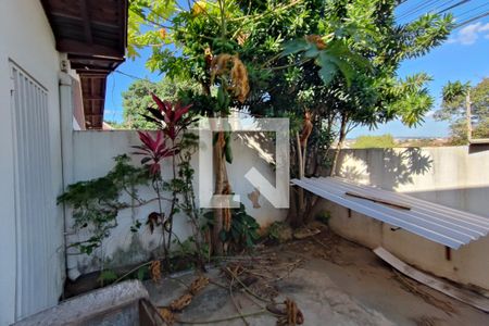 Casa à venda com 290m², 3 quartos e 2 vagasÁrea Externa