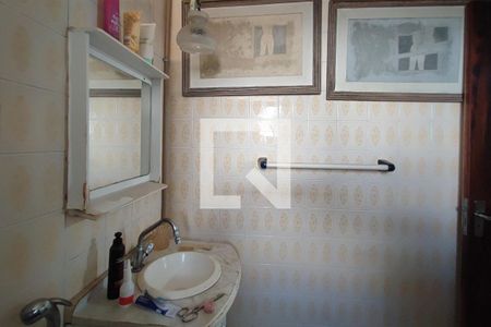 Casa à venda com 290m², 3 quartos e 2 vagasBanheiro Suíte