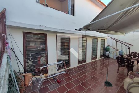Casa à venda com 290m², 3 quartos e 2 vagasQuintal