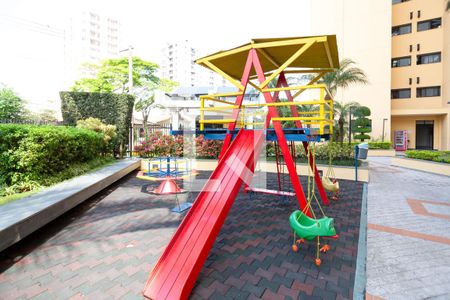 Apartamento à venda com 85m², 3 quartos e 1 vaga Apartamento à venda com 85m², 3 quartos e 1 vagaÁrea comum - Playground