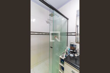 Casa de condomínio à venda com 230m², 3 quartos e 2 vagas Casa de condomínio à venda com 230m², 3 quartos e 2 vagasBanheiro Social