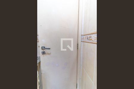 Casa de condomínio à venda com 230m², 3 quartos e 2 vagas Casa de condomínio à venda com 230m², 3 quartos e 2 vagasBanheiro serviço