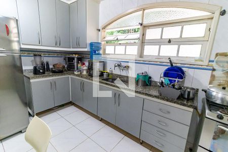 Casa de condomínio à venda com 230m², 3 quartos e 2 vagas Casa de condomínio à venda com 230m², 3 quartos e 2 vagasCozinha