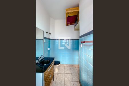 Apartamento à venda com 76m², 2 quartos e sem vagaBanheiro