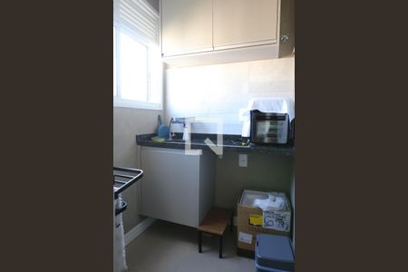 Apartamento para alugar com 56m², 2 quartos e 1 vaga Apartamento para alugar com 56m², 2 quartos e 1 vagaCozinha e Área de Serviço