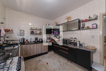 Casa à venda com 168m², 3 quartos e 2 vagas Casa à venda com 168m², 3 quartos e 2 vagasCozinha