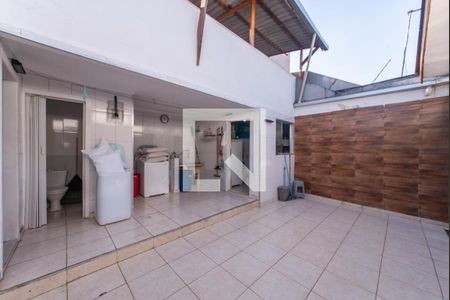 Casa à venda com 168m², 3 quartos e 2 vagas Casa à venda com 168m², 3 quartos e 2 vagasÁrea de Serviço