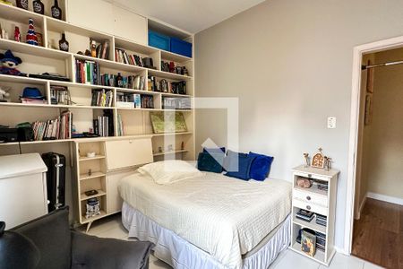 Apartamento à venda com 130m², 3 quartos e 1 vagaQuarto 02