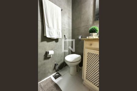 Apartamento à venda com 130m², 3 quartos e 1 vagaSuíte Banheiro