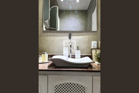 Apartamento à venda com 130m², 3 quartos e 1 vagaBanheiro Social