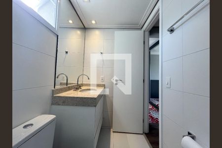 Apartamento à venda com 190m², 4 quartos e 2 vagas Apartamento à venda com 190m², 4 quartos e 2 vagasBanheiro da Suíte 2