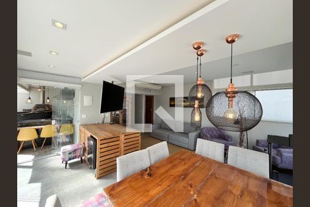 Apartamento à venda com 190m², 4 quartos e 2 vagas Apartamento à venda com 190m², 4 quartos e 2 vagasCobertura