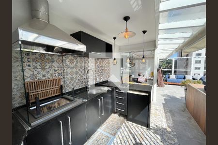 Apartamento à venda com 190m², 4 quartos e 2 vagas Apartamento à venda com 190m², 4 quartos e 2 vagasChurrasqueira da Cobertura