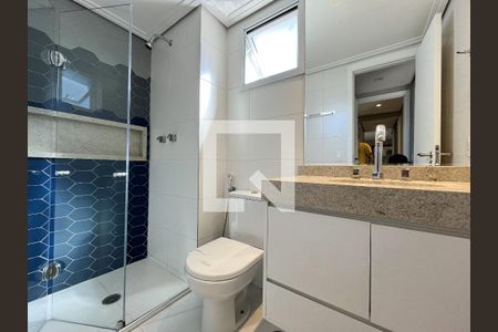 Apartamento à venda com 190m², 4 quartos e 2 vagas Apartamento à venda com 190m², 4 quartos e 2 vagasBanheiro da Suíte 2