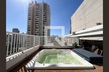 Apartamento à venda com 190m², 4 quartos e 2 vagas Apartamento à venda com 190m², 4 quartos e 2 vagasJacuzzi da Cobertura