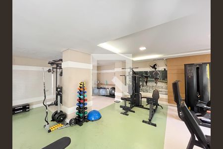 Apartamento à venda com 190m², 4 quartos e 2 vagas Apartamento à venda com 190m², 4 quartos e 2 vagasÁrea comum - Academia