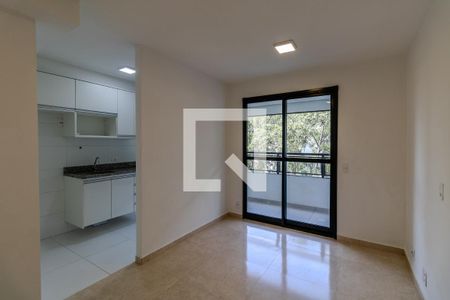Sala de apartamento para alugar com 2 quartos, 50m² em Vila Suzana, São Paulo