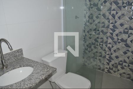 Banheiro de kitnet/studio para alugar com 1 quarto, 28m² em Ipiranga, São Paulo