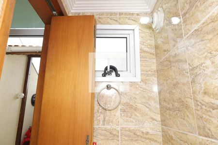 Casa à venda com 158m², 3 quartos e 4 vagasBanheiro na área de serviço