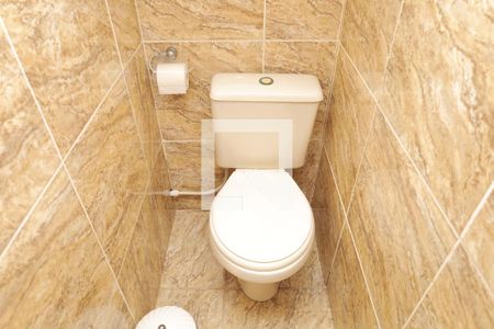 Casa à venda com 158m², 3 quartos e 4 vagasBanheiro na área de serviço