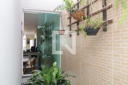 Casa à venda com 158m², 3 quartos e 4 vagasJardim de Inverno