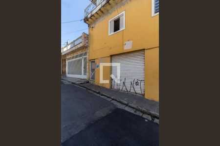 Casa à venda com 45m², 1 quarto e sem vaga Casa à venda com 45m², 1 quarto e sem vagaFachada