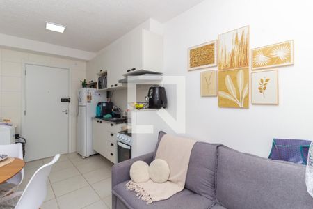 Sala de apartamento para alugar com 2 quartos, 33m² em Cambuci, São Paulo